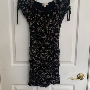 Feminine Black Floral Mini Dress for juniors